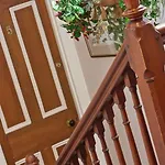 Konukevi Norwood House 4*