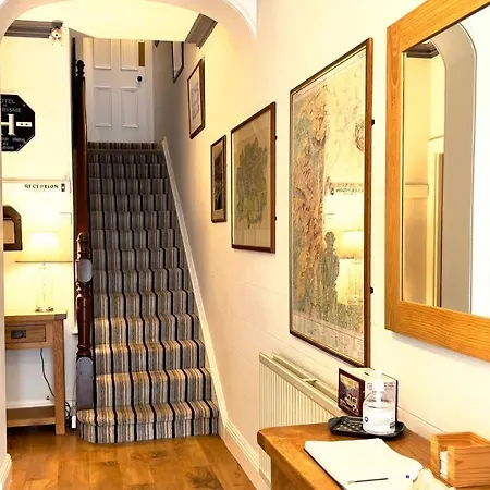 בית הארחה Norwood House 4*