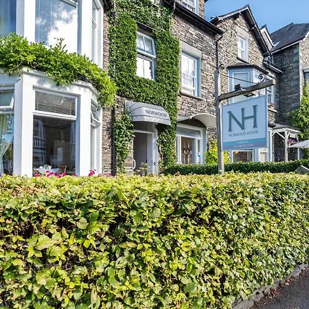 Norwood House בית הארחה 4*