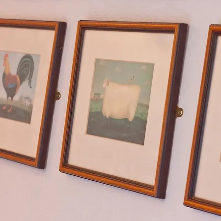 בית הארחה Norwood House 4*